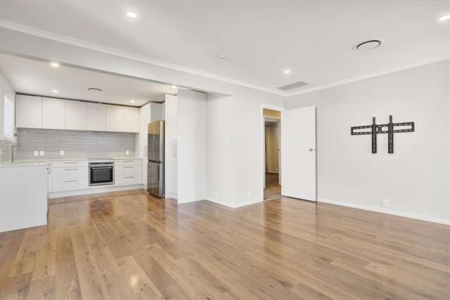 2/6 Timbertop Lane Saint Martins_3