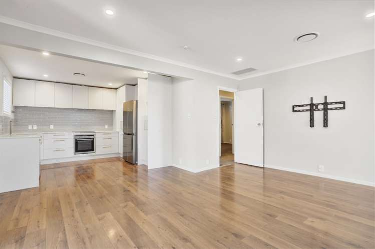 2/6 Timbertop Lane Saint Martins_3