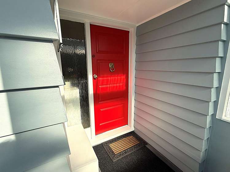 7 Hawtrey Terrace Johnsonville_1