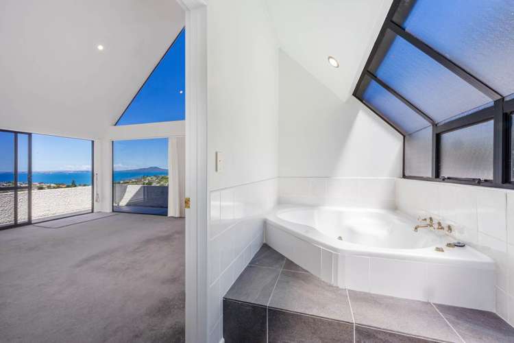 1/7 & 2/7 Calypso Place Rothesay Bay_6