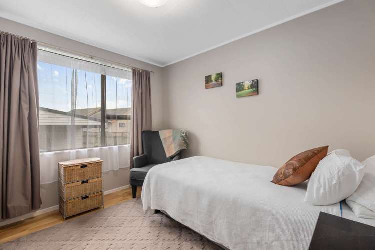 2/38 Barrys Road Glendene_9