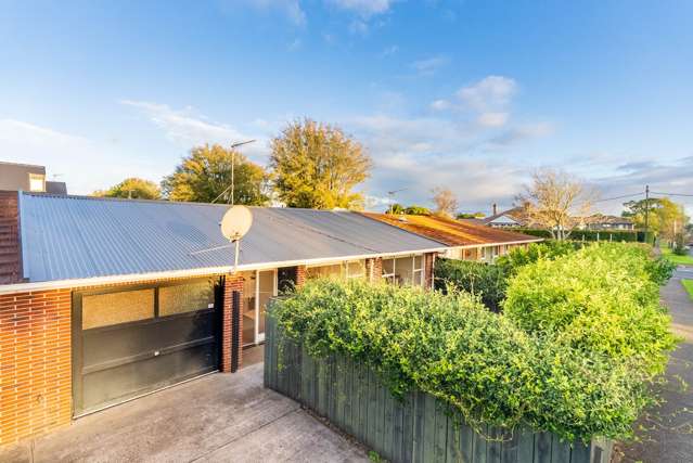 2/41 Empire Road Epsom_1