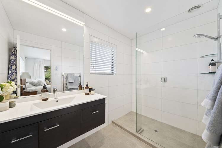 1/16 Channel View Road Campbells Bay_12