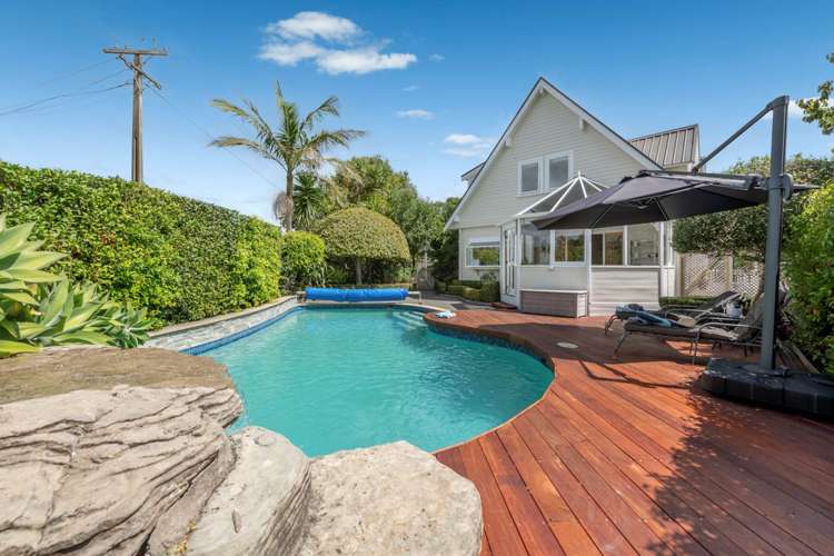 6 Pohutukawa Road_0