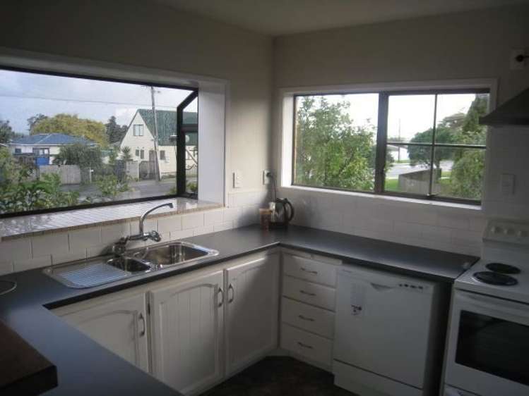 139 Mcleod Road Te Atatu South_1