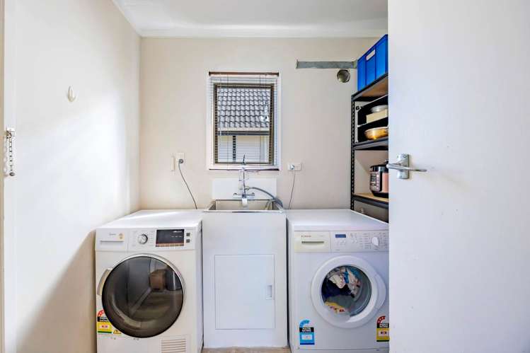 1/24 Tree View Avenue Glenfield_17