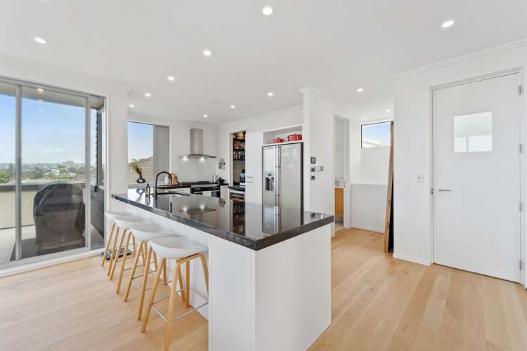 33a Churchill Road Murrays Bay_42