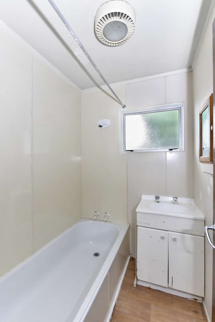 2/28 Sharland Avenue Manurewa_5