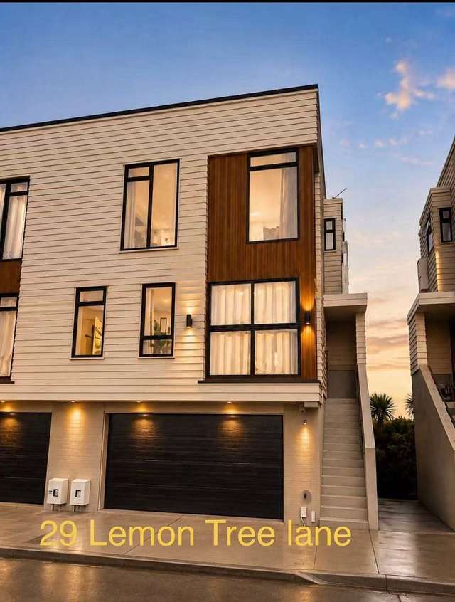 Spacious Townhouse in Flat Bush, Auckland