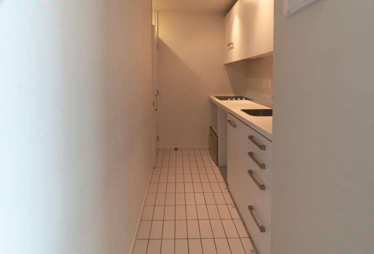 1705/10 Waterloo Quadrant Auckland Central_3