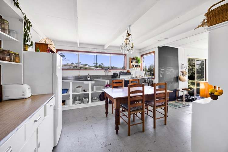 207 Egmont Street Patea_14