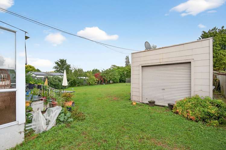 13 Churchill Avenue Lansdowne_19