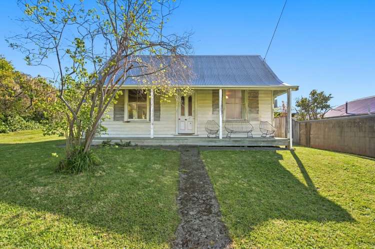 10 Percy Street Akaroa_11