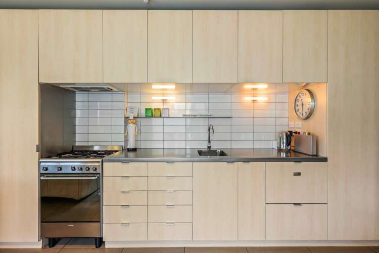 29a Geraldine Street Edgeware_2