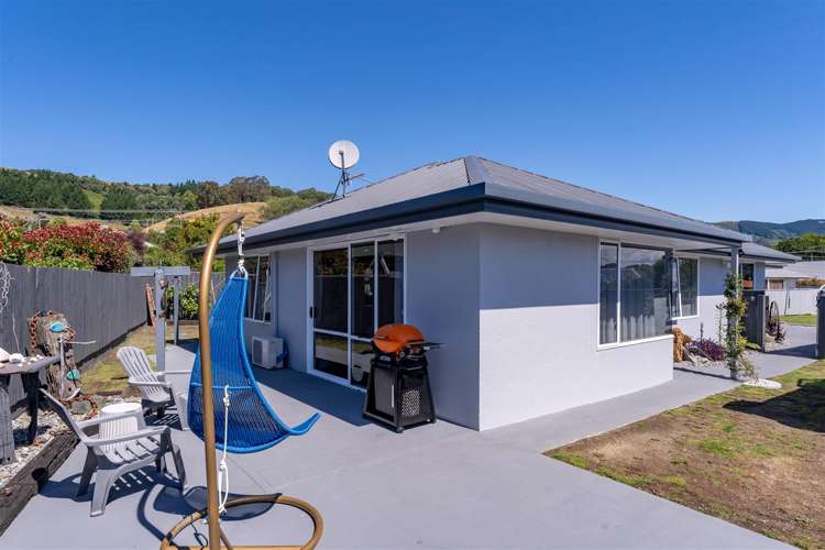 9 Vining Crescent Stoke_5