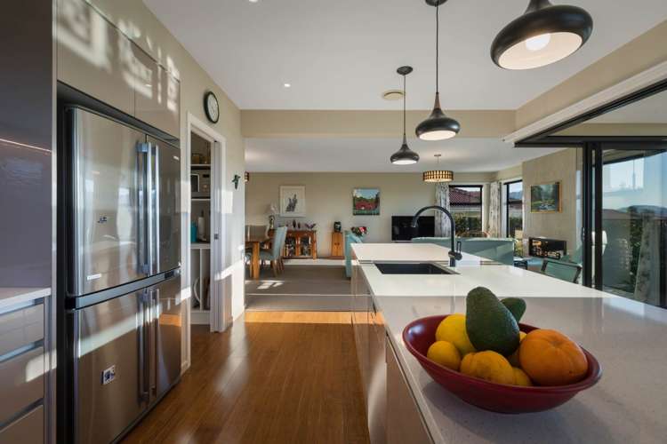 16 Carnoustie Place Aongatete_12