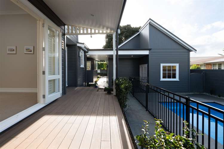 134 River Road Hamilton East_21