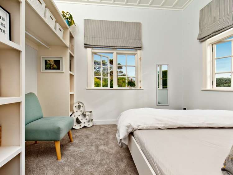 27 Bernard Magnus Lane Greenhithe_16