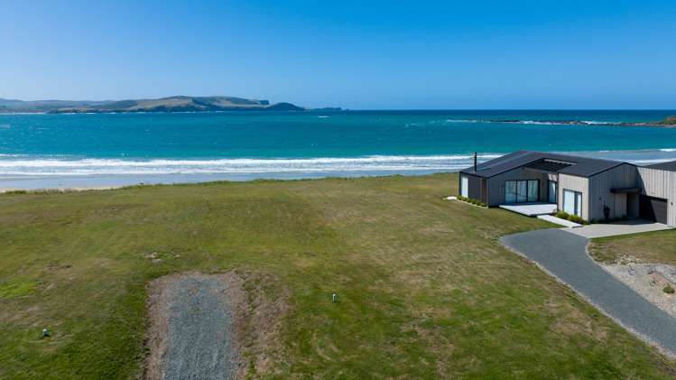 15 Ara Pahu Wyndham Surrounds_7