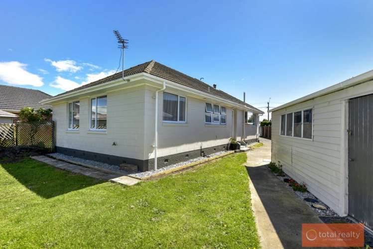 105 Springs Road Hornby_16