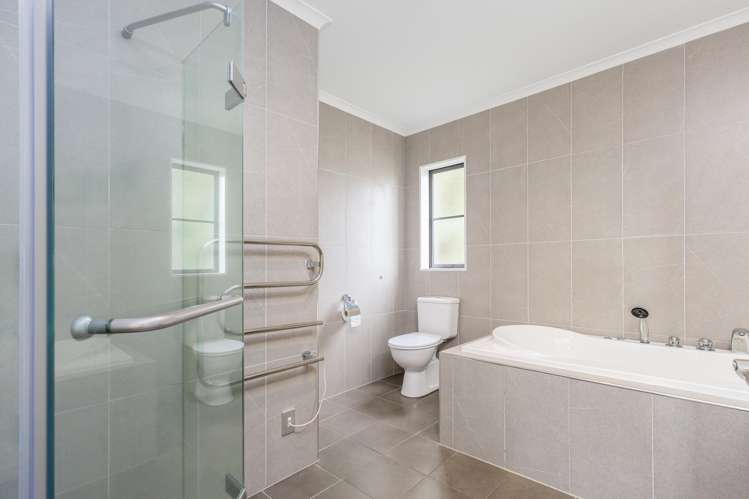 228 Alec Craig Way Gulf Harbour_22