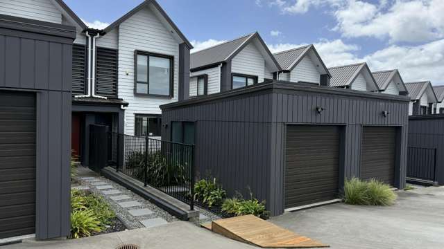 4/3 Walsh Road Milldale_3