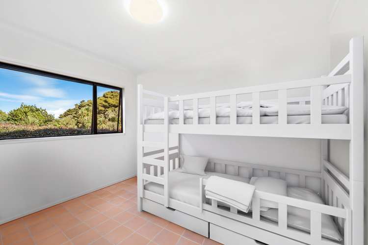 34 Grand View Road Leigh_18