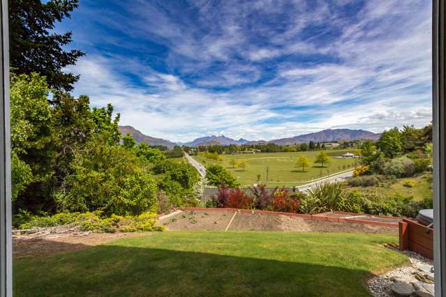 6 Derby Street Arrowtown_1