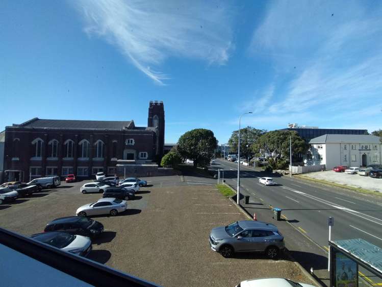 Units A&B/64 Khyber Pass Road Grafton_6