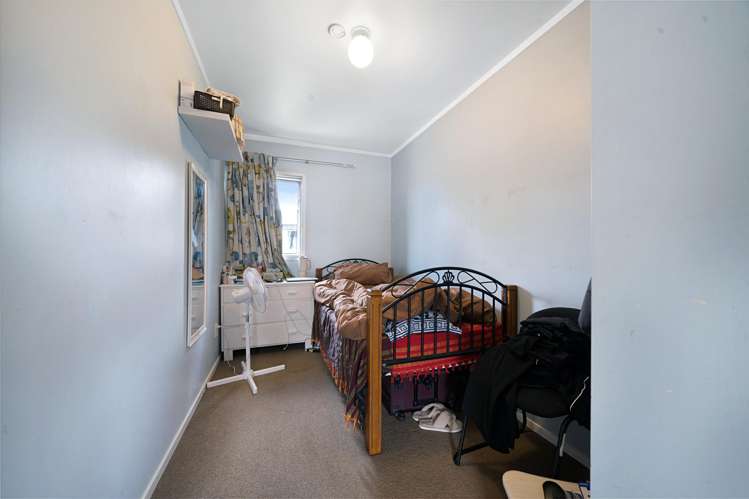 82 & 84 Moire Road Royal Heights_32