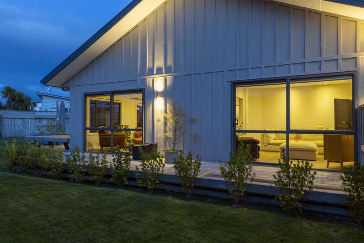 8 Ernest Kemp Rise Wharewaka_10