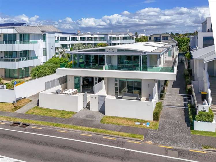 2/135 Marine Parade Mount Maunganui_24