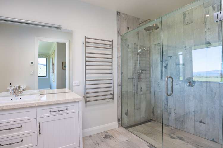 18 Kahikatea Drive Kinloch_18