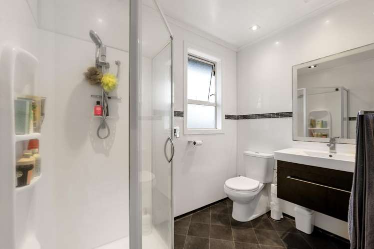 98 Fairfield Road Hawera_17