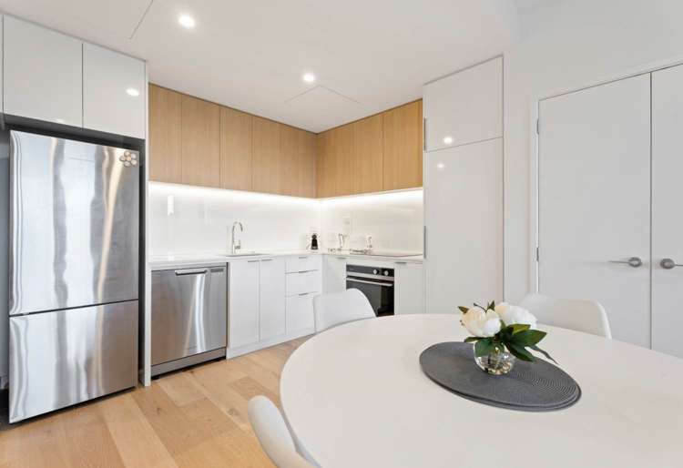 113/1 Kimiora Street Three Kings_5