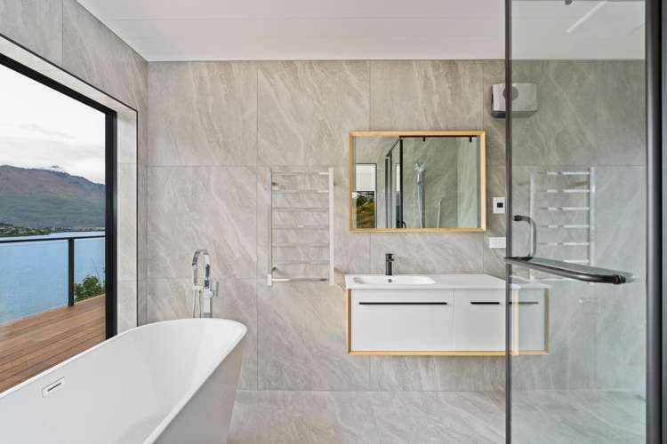 14A Angelo Drive Queenstown Hill_19