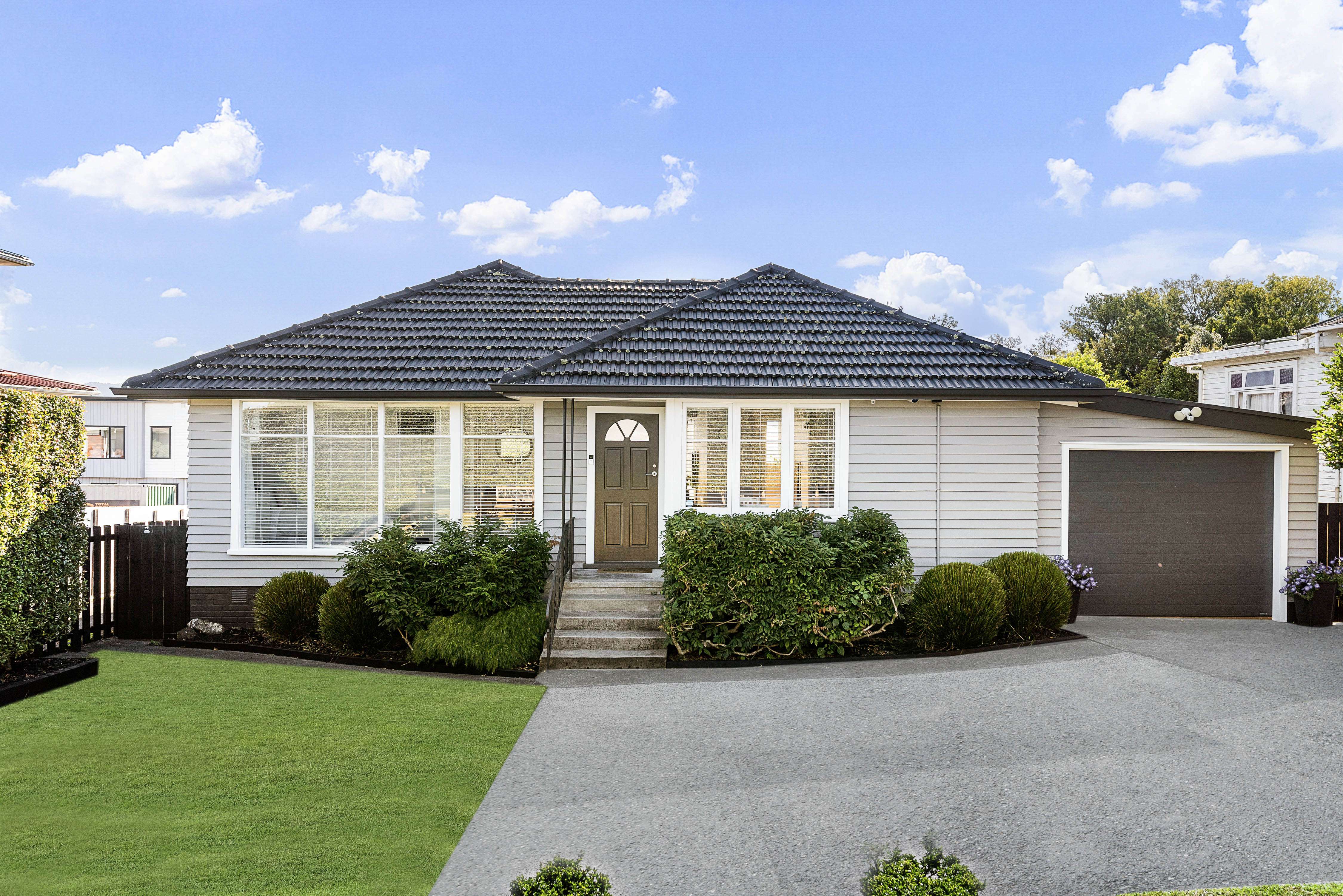 196B Great North Road Glendene Waitakere City Houses for Sale