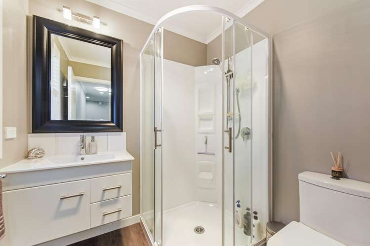 7 Angelus Avenue Richmond_26