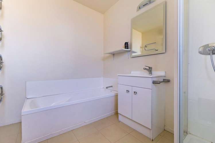 189 Peninsula Road Kelvin Heights_16