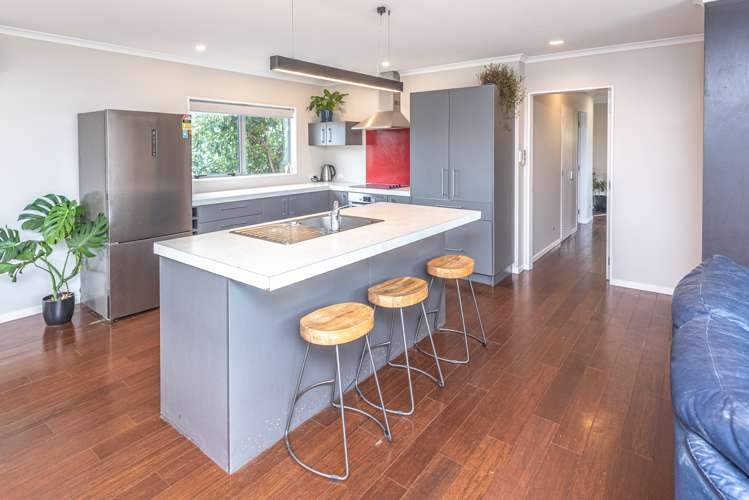 87 Wikitoria Road Whanganui Airport_5