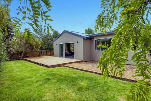 Freshly Renovated & Move In Ready!