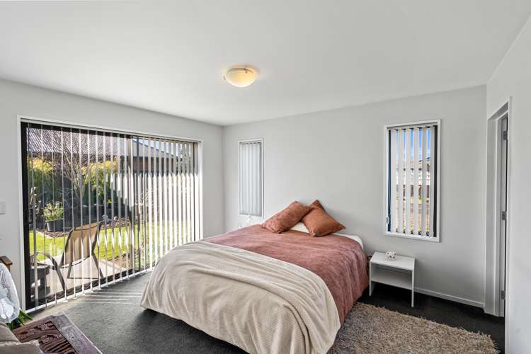 79 Heathridge Place Lincoln_13