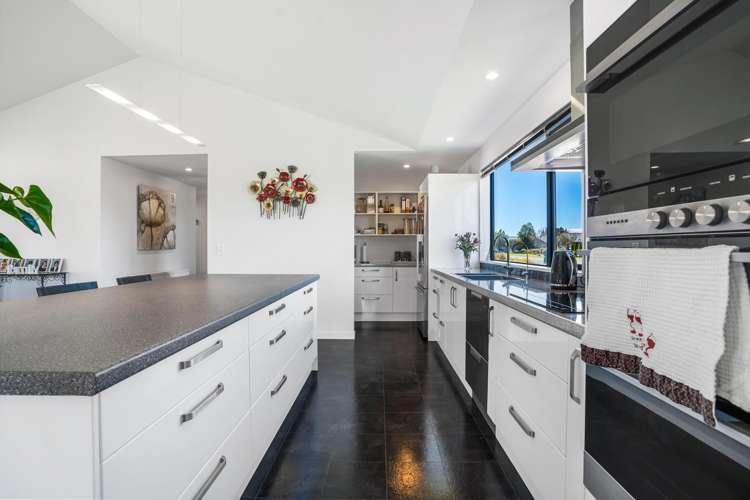 28 Talboys Drive Winton_7