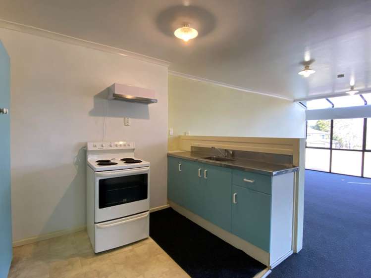 63A Santiago Crescent Unsworth Heights_2