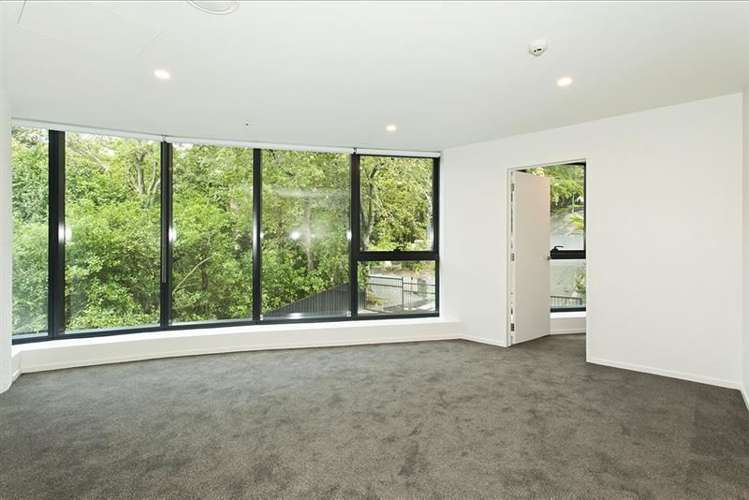 104/18 Saint Martins Lane Grafton_5