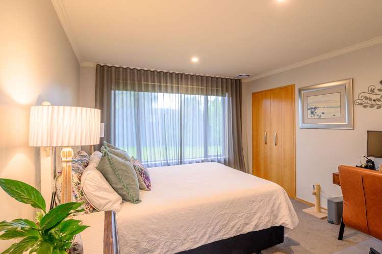 6 Robina Place Gore_17