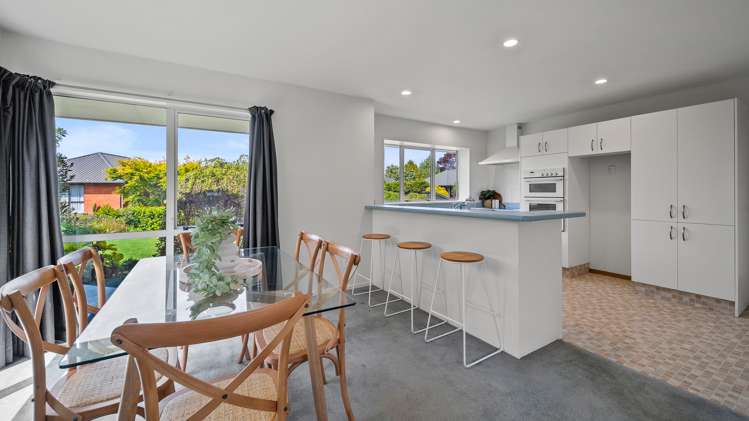 4 Fountainhead Lane Hillmorton_10