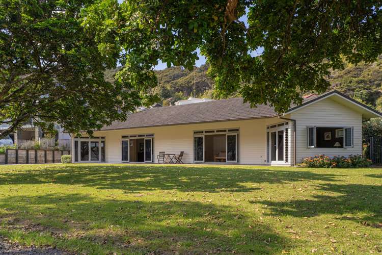 1 Stormont Lane Whitianga_14