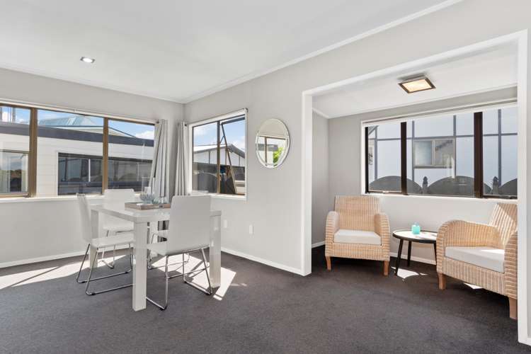 54 Strathmore Street Matua_9