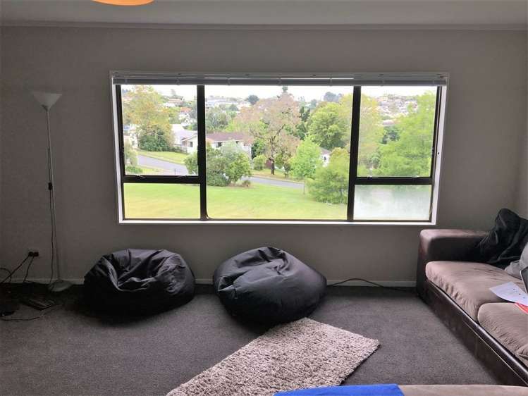 2/9 Squirrel Lane Browns Bay_5